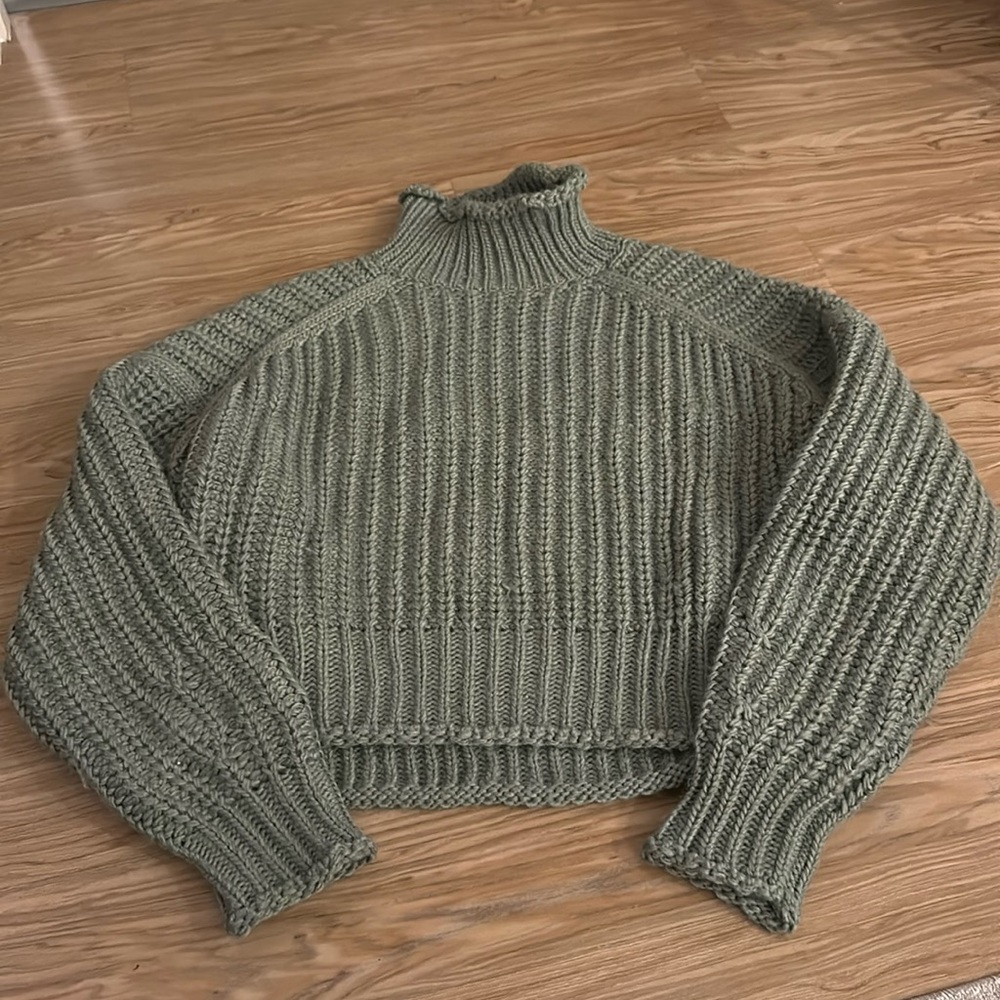 H&M Sweater